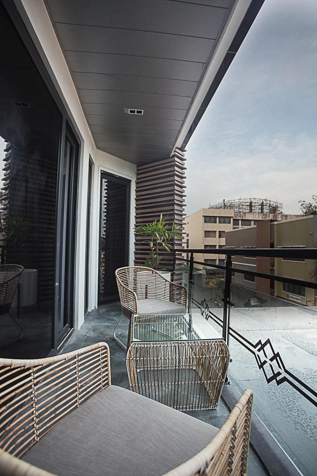 Stonehill Suites Bacolod Eksteriør bilde